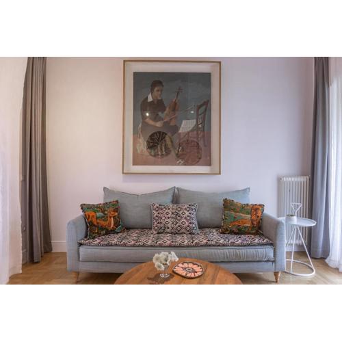 Timeless Athens Cozy Apartment