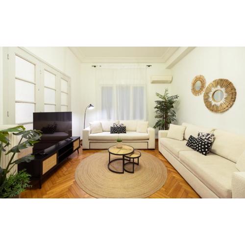 Timeless charm in Kolonaki,Vintage Elegance in Athens!