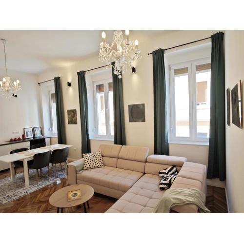 Tinelinn Apartments Zadar #Old Town Bridge