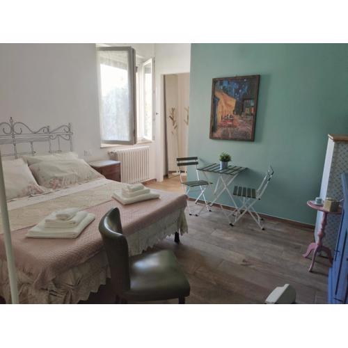 Tiny Room