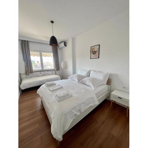 Tirana Yellow Apartment