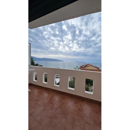 Tirent Apartment - Your Beach Home in Vlorë