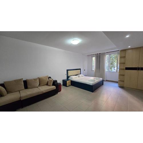Tirent Apartment-Cozy 2-Bedroom Stay in Don Bosko