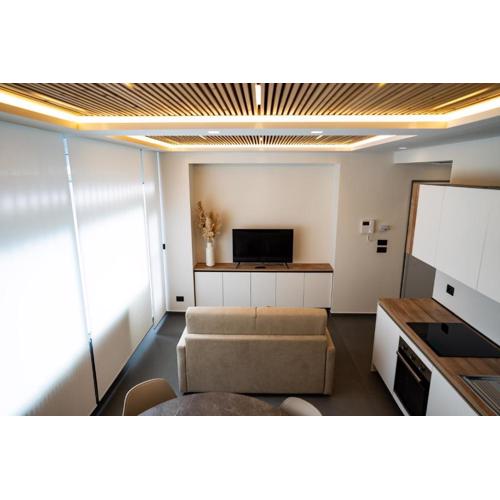 T&L-House