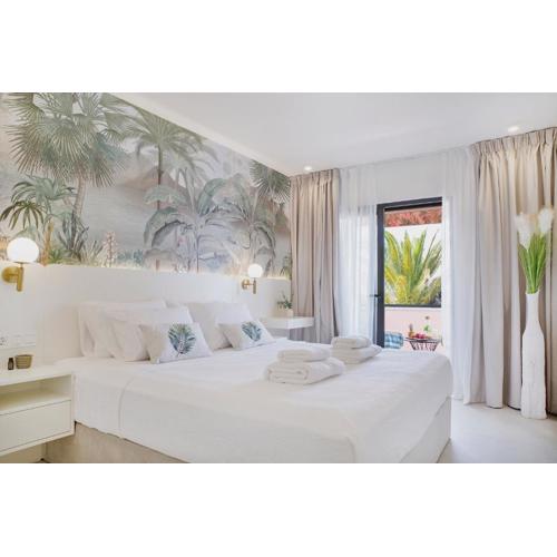 TMS Veramar Apart Hotel,Beachfront,Pool&Parking