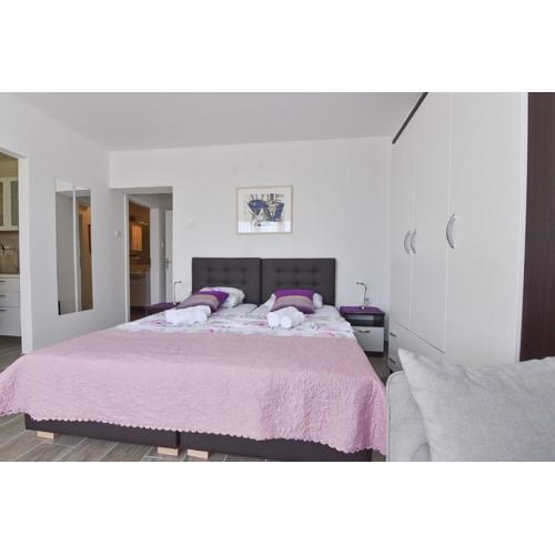Tonik Apartments