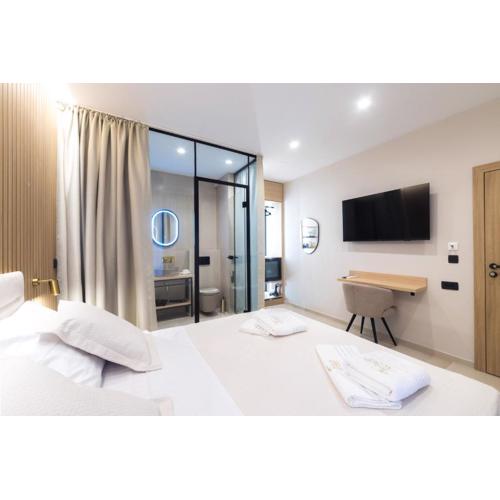 Tonio Rooms