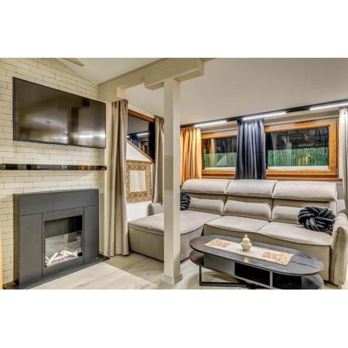 Top 5 - Loft - Top Location - Designer Interior