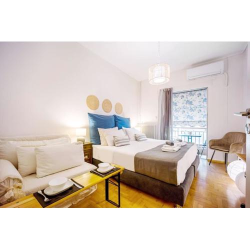 Top Acropolis Sightseeing 1st FLR Elegant Flat by LODGESPOT