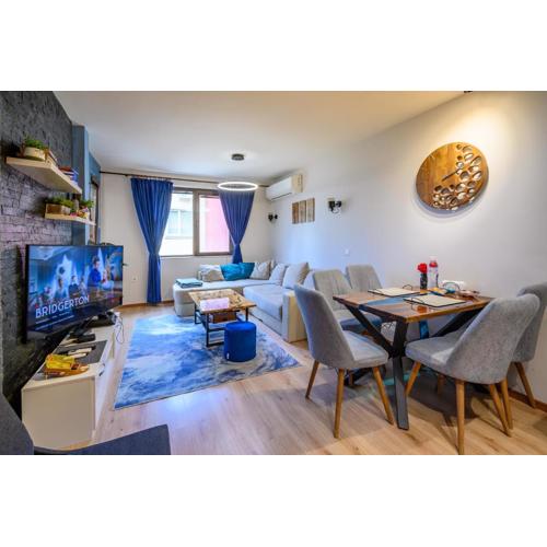 Top Center Retreat, Near AUBG FREE Parking