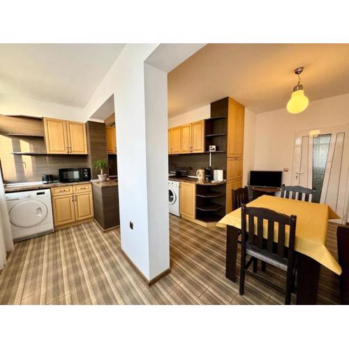 Top central apartment