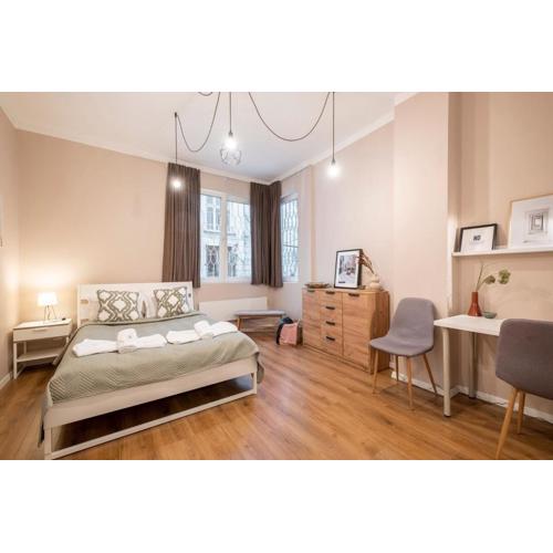 Top Centre 1 Bedroom Apt next to Vitosha Blvd.