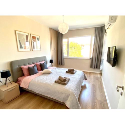 Top Centre Zara Apartment