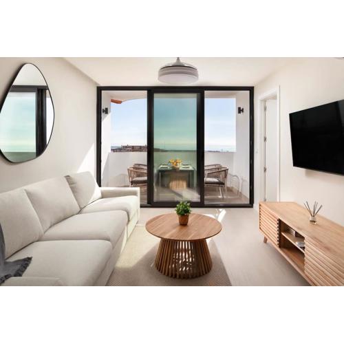 Top Floor Sea View & Terrace in Malaga!