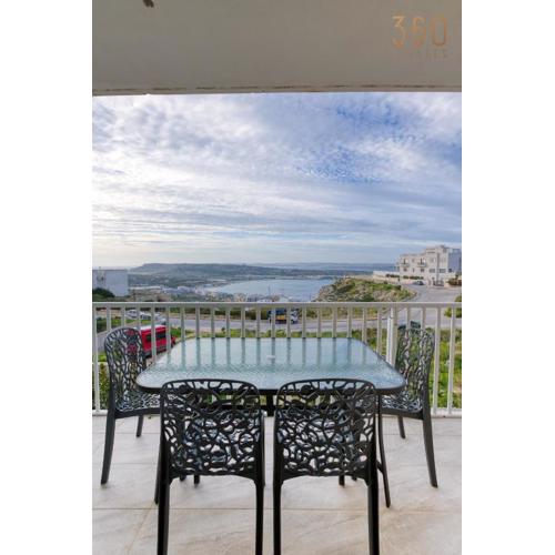 Top of the world 2BR home with spectacular views by 360 Estates