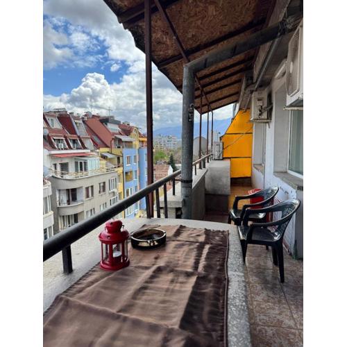 Top-View Terrace 2BD Central Apt