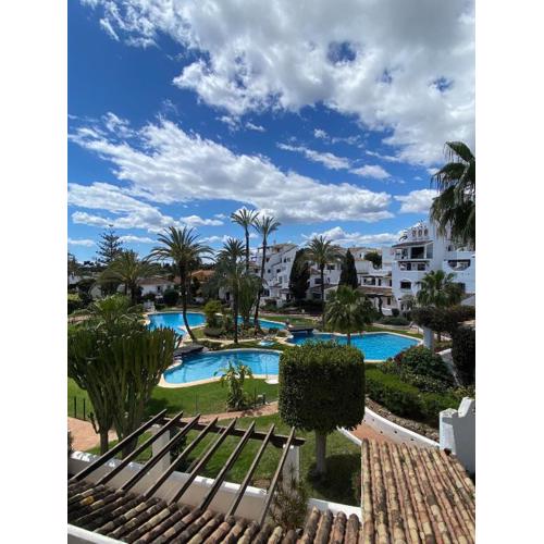 Topbeliggende lejl i Marbella Nueva Andalucia