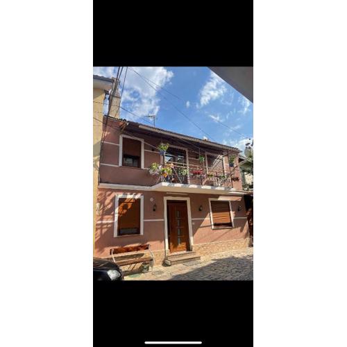 Topleci Guest House