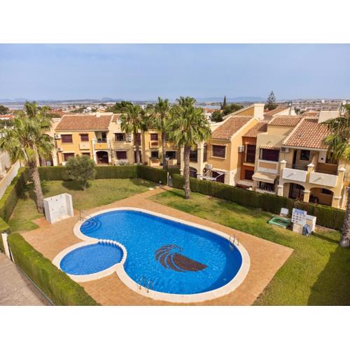 Torrevieja Palm Apartment- very quiet, in the garden, air condition in every room