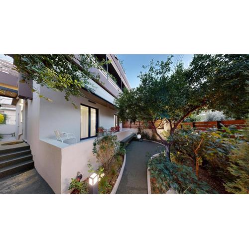 Toucan Faliro Luxury Apartment