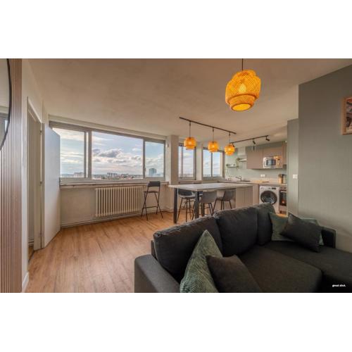 Toulouse Appartment 3 bedrooms balcony panoramic view - 10 min Train station & Metro