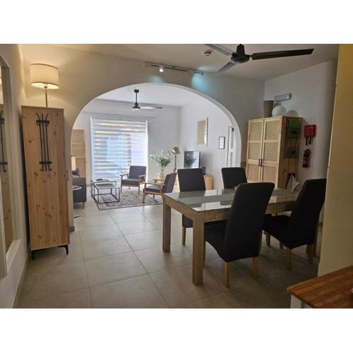 Town core Independent refurbished apt