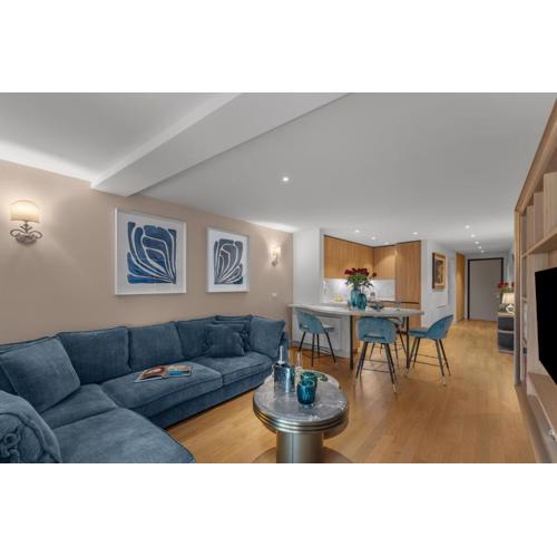 Town House Apartments