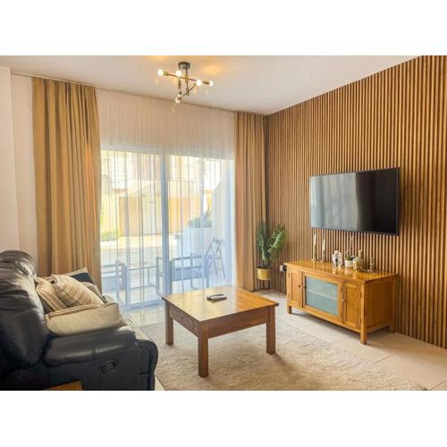 Townhouse in Gardens gated complex, 200Mbps WiFi