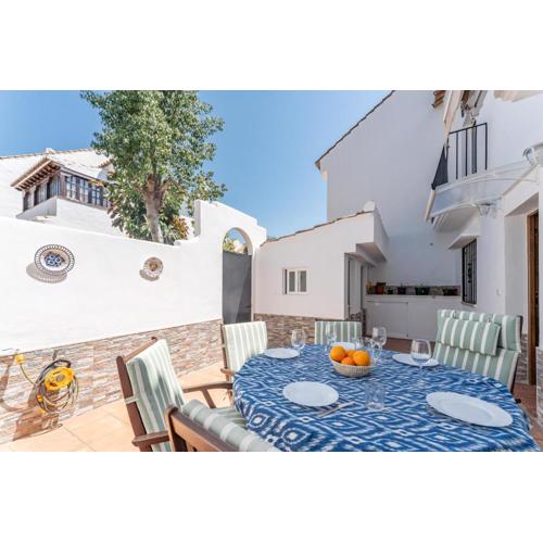 Townhouse Las Cancelas by Kura Homes