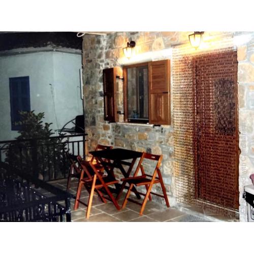 traditional house in Androni