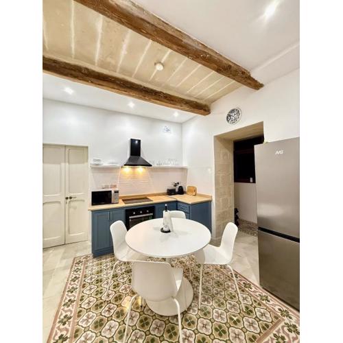 Traditional House in Cospicua - Tal-Kajjik Guesthouse near Valletta Ferry Service