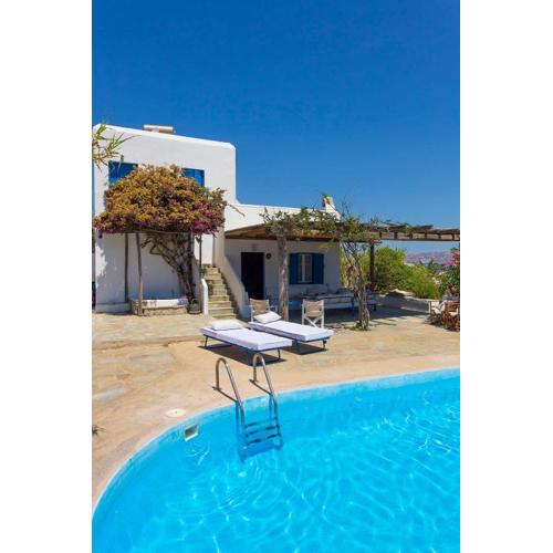 Traditional Mykonian Villa