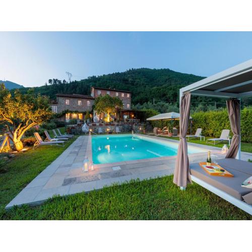 Traditional Stone Farmhouse in Lucca