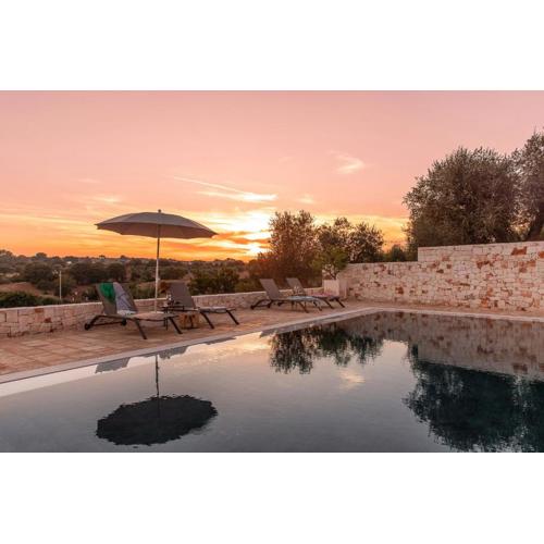 Traditional Trullo With Pool
