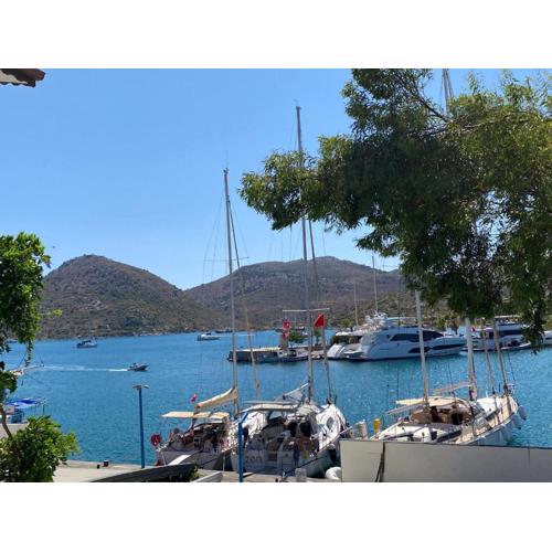 trakheia otel