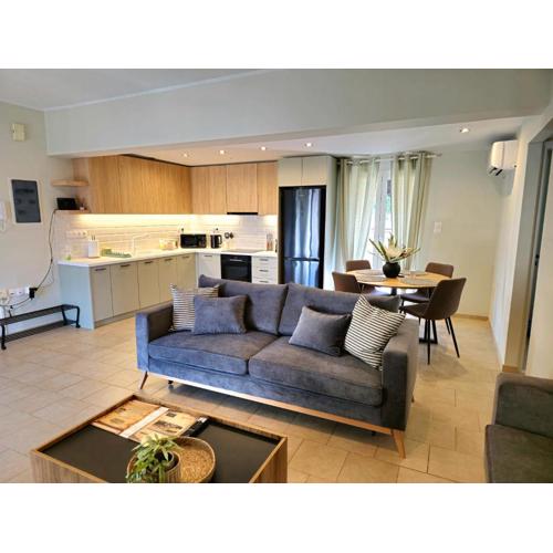 Tranquil 2BR Penthouse Petralona