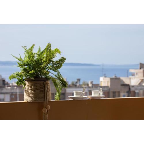 Tranquil Retreat w/ Balcony Sea View & Workspace