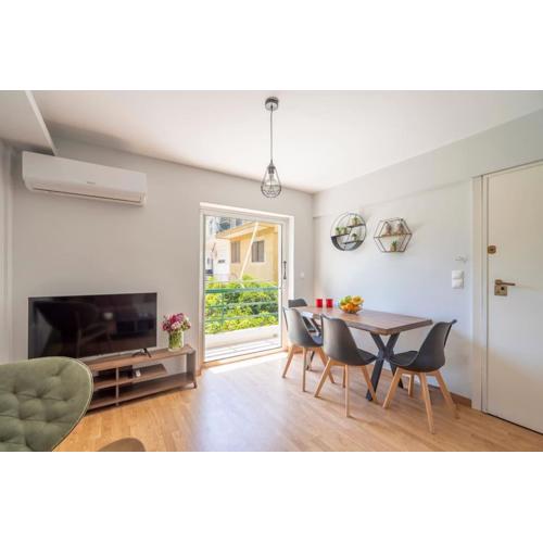 Tranquil Voula Getaway, A Calm Retreat in Voula