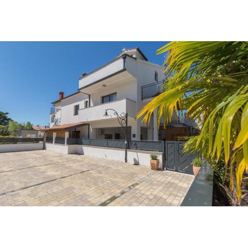 Traumhaftes Apartment mit Meerblick und privatem Balkon - nur 250 Meter zum Strand