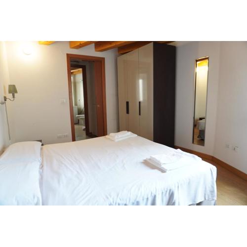 Trauner Rooms Collection