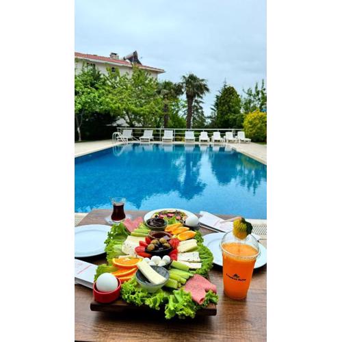 Treekos Suite Hotel Istanbul Airport