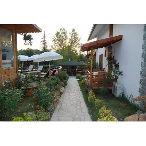 Treetops Park Hotel