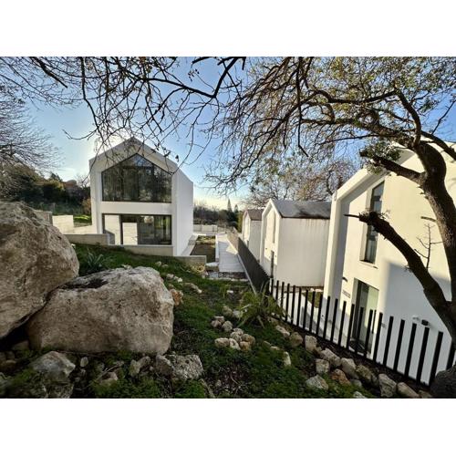 Tremythia Homes - Deluxe loft and 2-bed houses