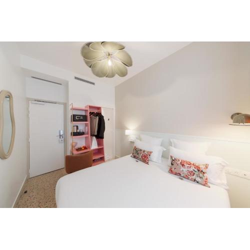 Trendy Canettes Hotel