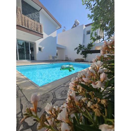 Trendy Holiday Villa 34 Larnaca, Pyla