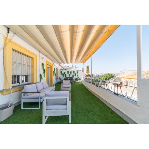 Trendy Penthouse by the Bullring