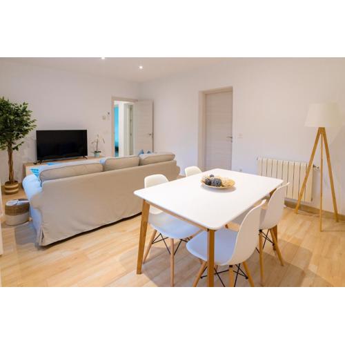 TrendyHomes Granada - moderno apartamento a 15 minutos del centro