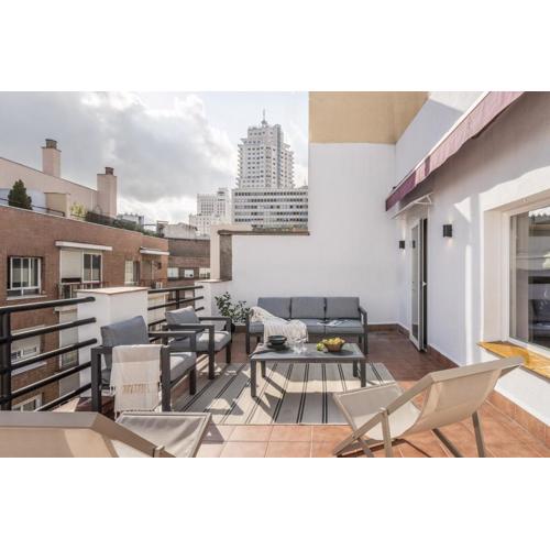 Trentola - 3 bedroom in Malasaña
