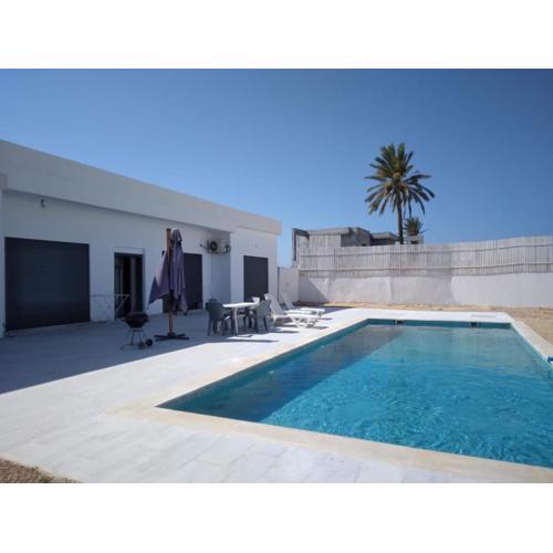 Très belle villa avec piscine