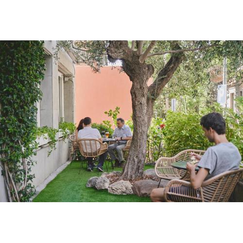 Tres Torres Atiram Hotel